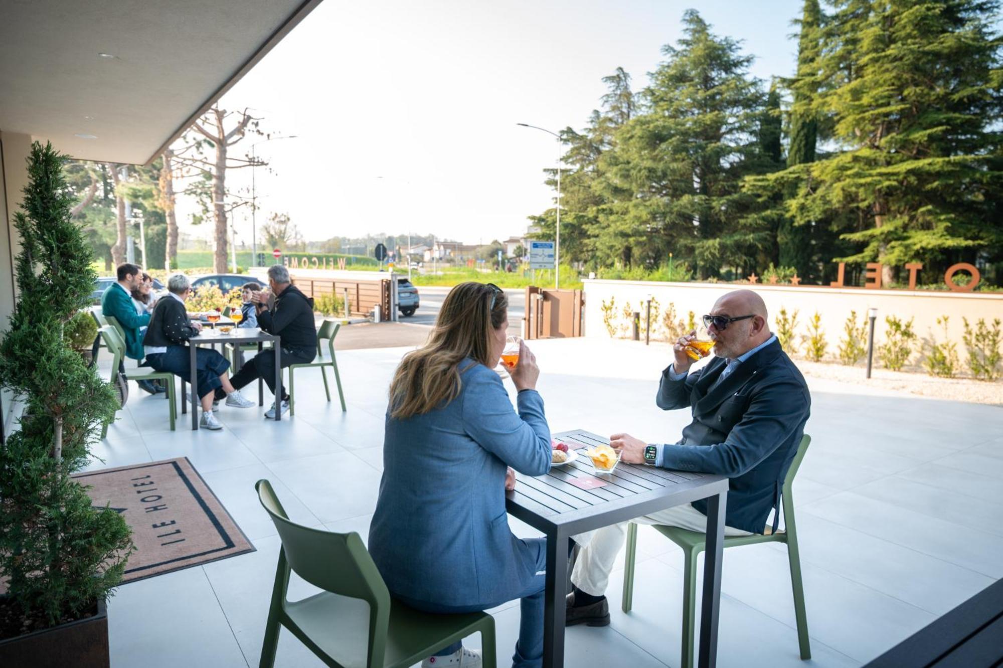 Ile Hotel Peschiera del Garda Exteriér fotografie